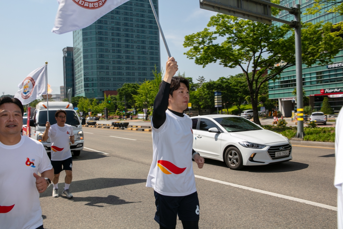 20240510-141[IMG_1479-제62회 경북도민체육대회 성화 출정식 및 성화 봉송.jpg