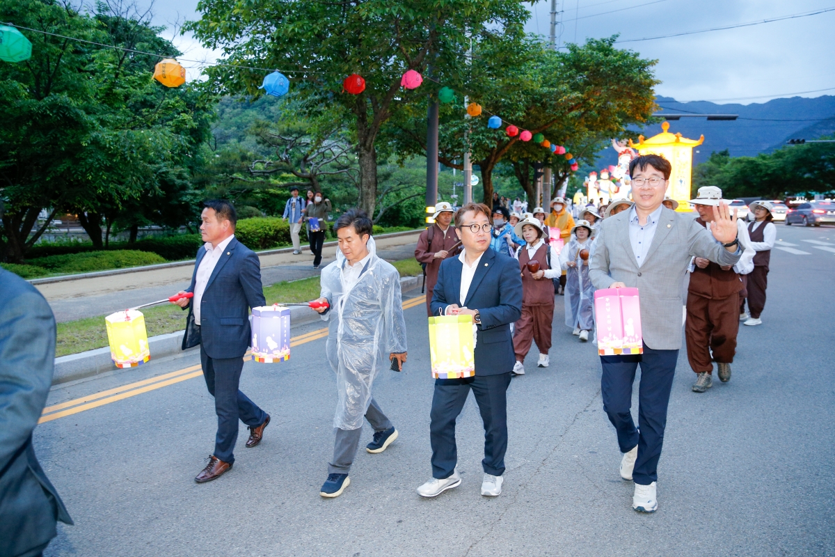20240511-084[_P7U0890-1-불기2568년 부처님 오신 날 연등축제.jpg