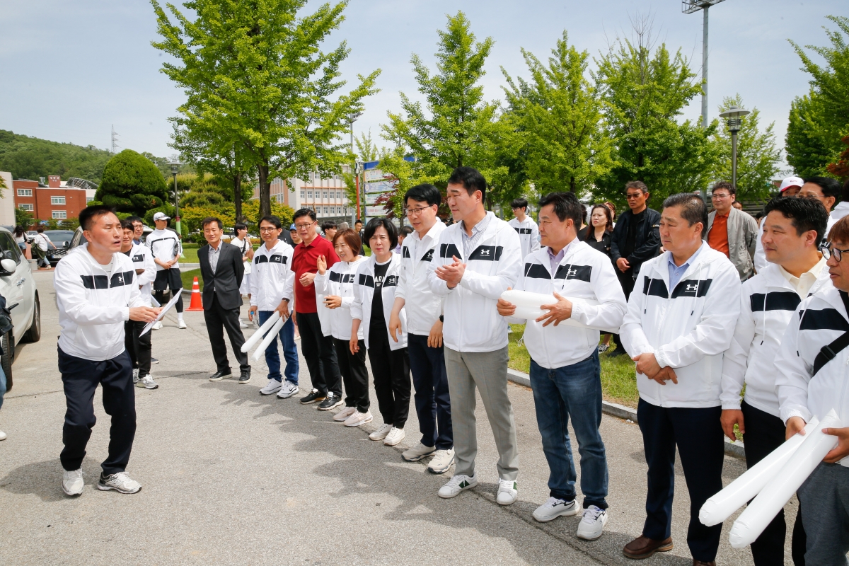20240512-045[_P7U1121-1-제62회 경북도민체육대회 참가한 구미시선수단 방문 격려.jpg