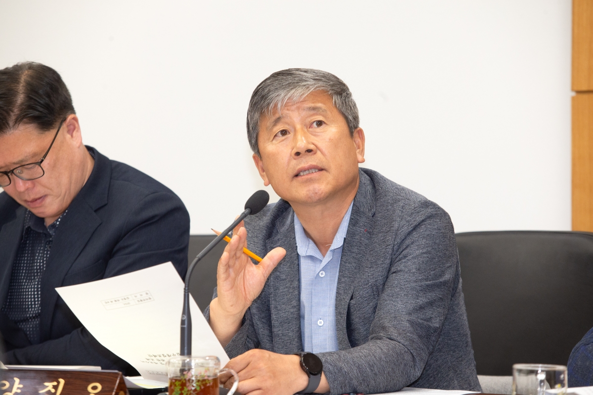 20240517-039[_P7U1673-제276회 임시회 기획행정위원회 조례안 심사활동.jpg