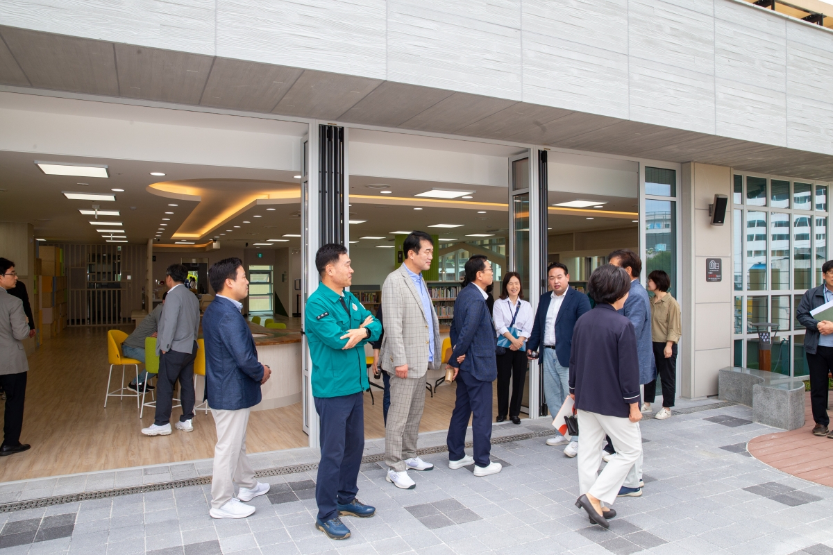 20240520-018[_P7U2240-제276회 임시회 기획행정위원회 구미생활문화센터 현장 방문.jpg