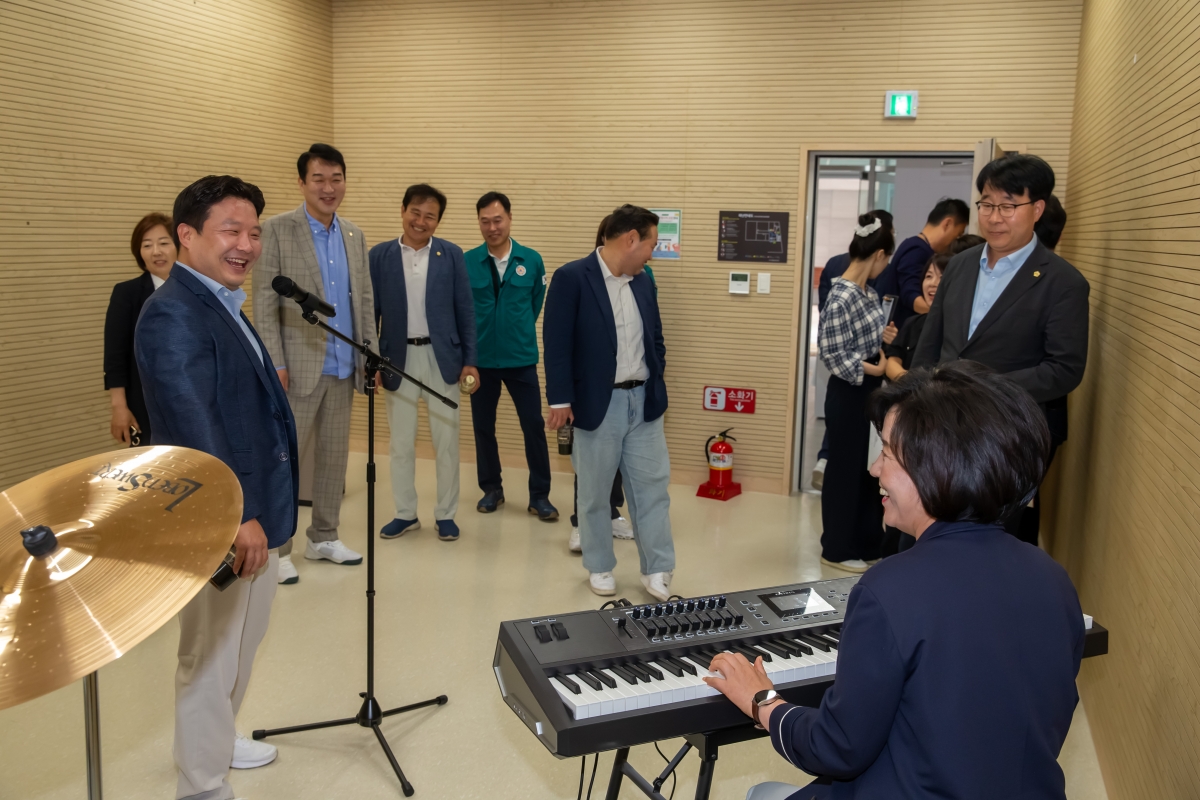 20240520-007[_P7U2187-제276회 임시회 기획행정위원회 구미생활문화센터 현장 방문.jpg
