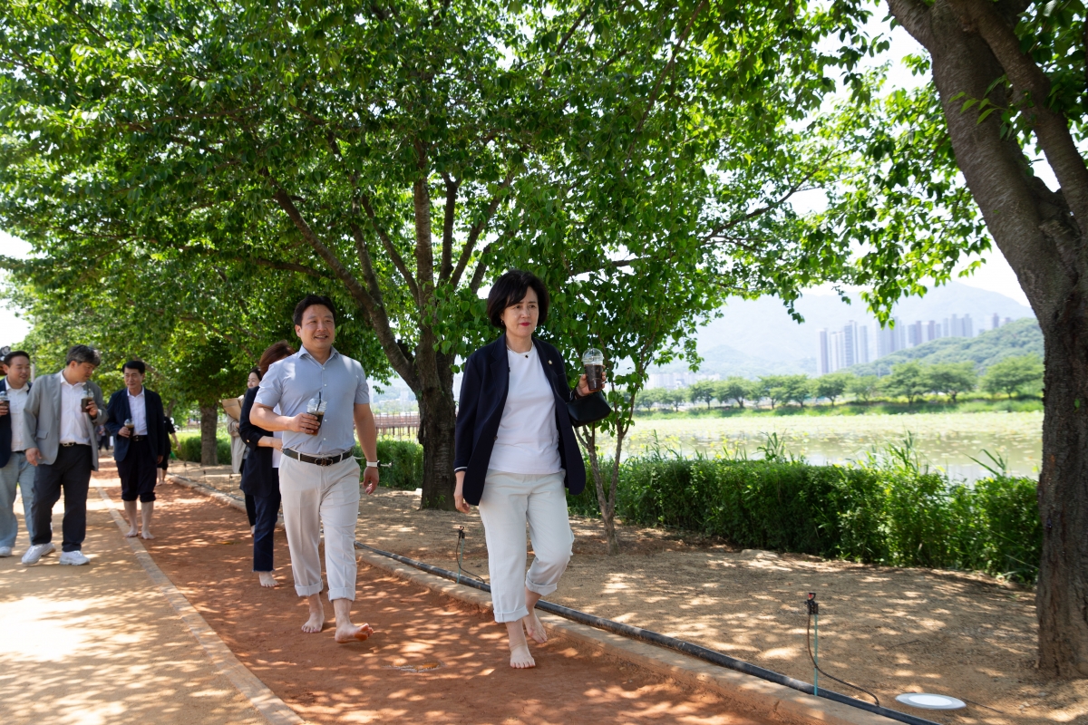 20240520-066[_P7U2397-제276회 임시회 기획행정위원회 지산샛강생태공원 현장 방문.jpg