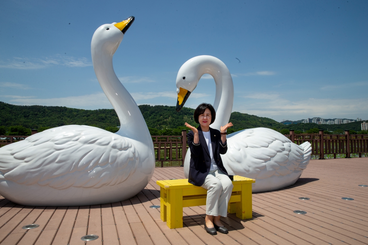20240520-060[_P7U2371-제276회 임시회 기획행정위원회 지산샛강생태공원 현장 방문.jpg