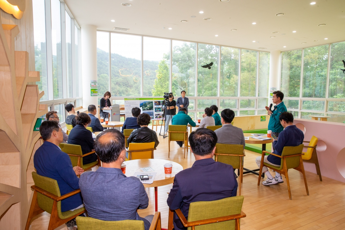 20240521-018[_P7U2473-제276회 임시회 산업건설위원회 구미에코랜드 현장 방문.jpg
