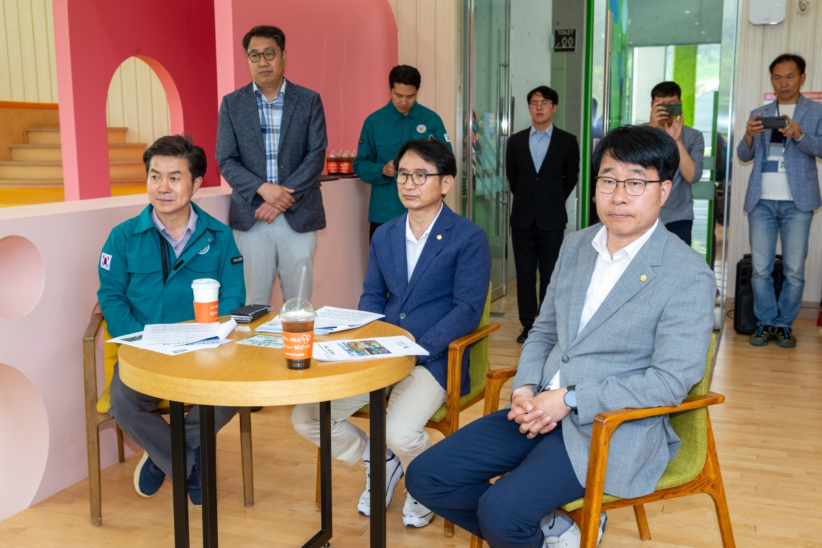 20240521-009[_P7U2453-제276회 임시회 산업건설위원회 구미에코랜드 현장 방문.jpg
