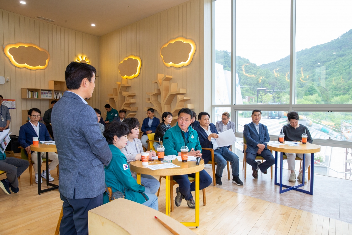 20240521-014[_P7U2465-제276회 임시회 산업건설위원회 구미에코랜드 현장 방문.jpg