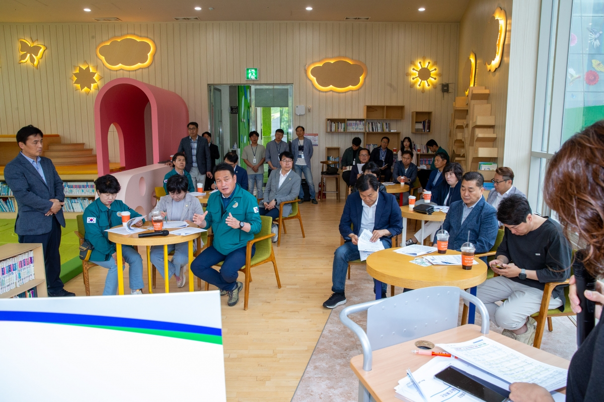 20240521-013[_P7U2464-제276회 임시회 산업건설위원회 구미에코랜드 현장 방문.jpg
