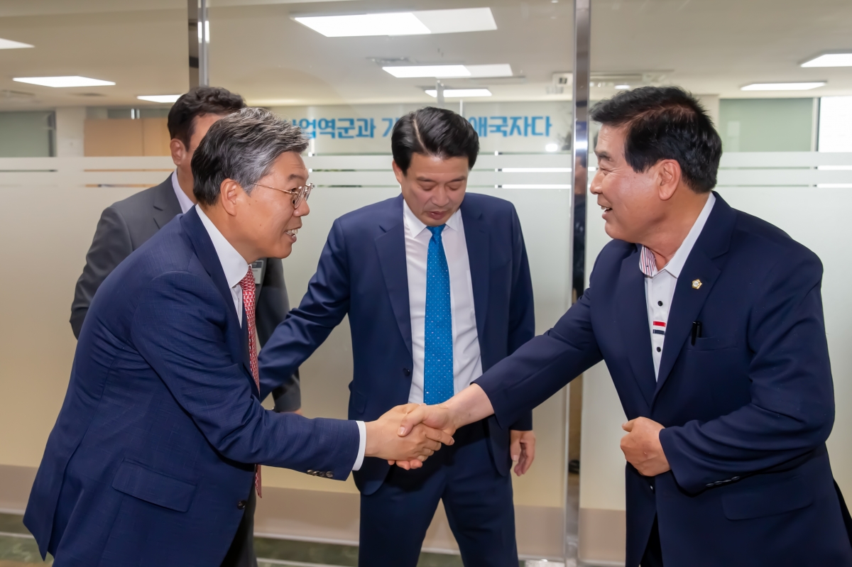 20240522-055[_P7U2774-구미 CEO 포럼 조찬세미나-인요한 국회의원 당선인 특강.jpg
