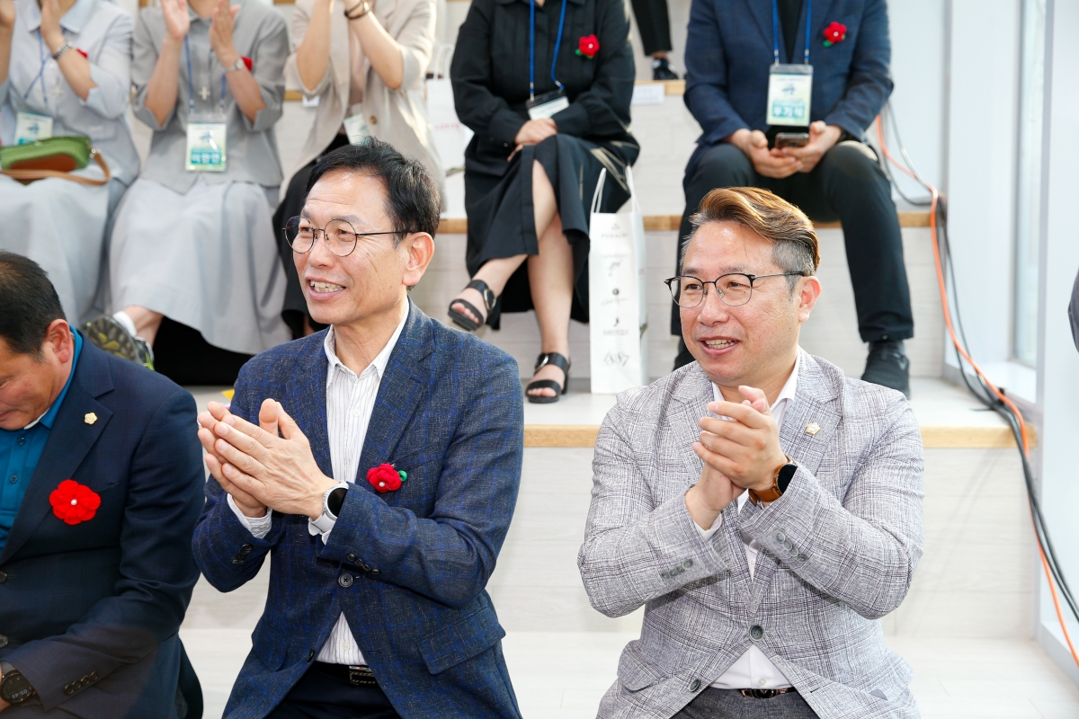 20240524-012[_P7U3008-1-2024 구미시 사회복지사 대회.jpg