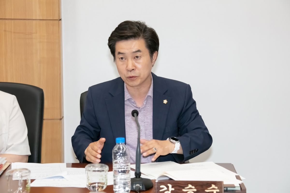 20240604-061[IMG_2251-제277회 제1차 정례회 산업건설위원회 조례안 심사활동.jpg