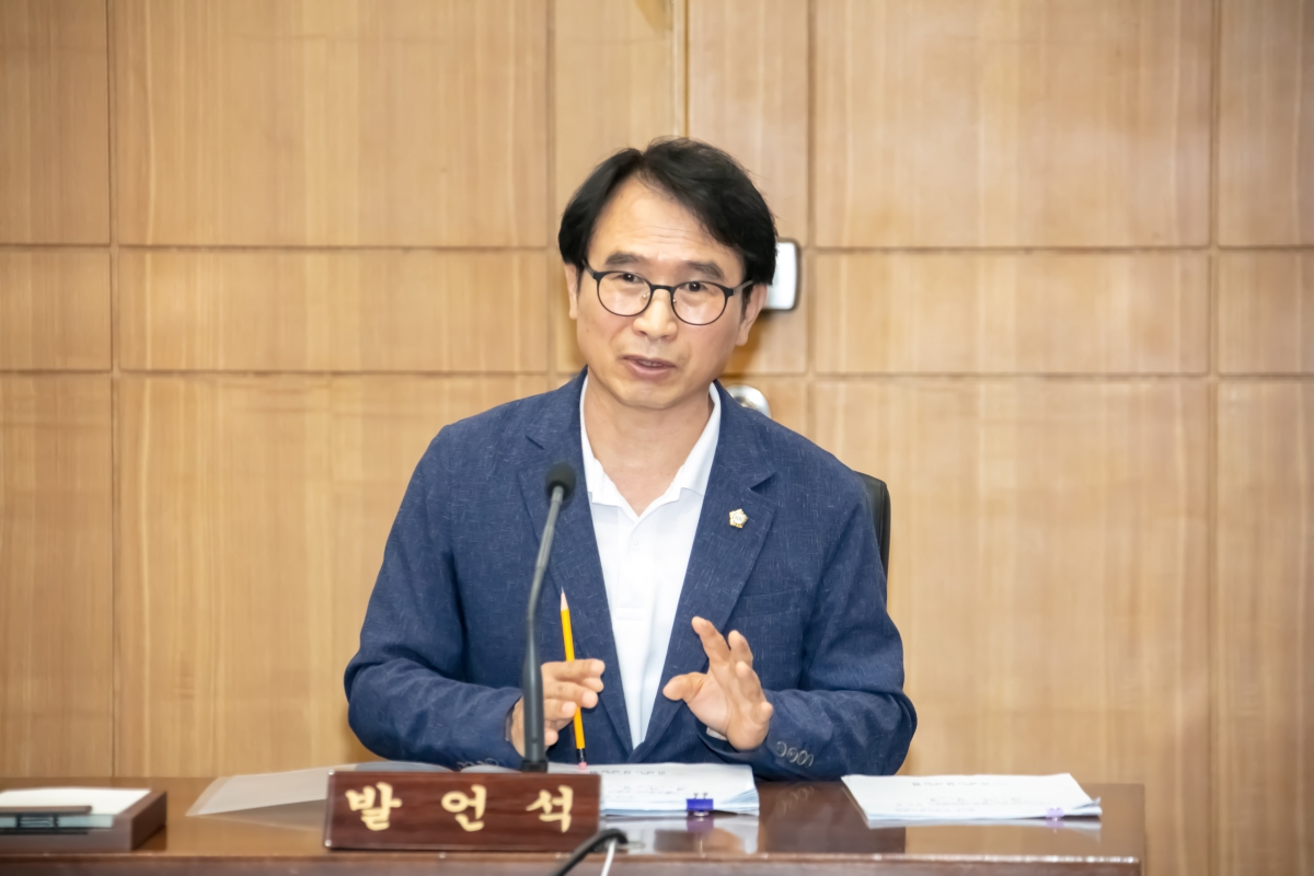 20240604-053[IMG_2219-제277회 제1차 정례회 산업건설위원회 조례안 심사활동.jpg