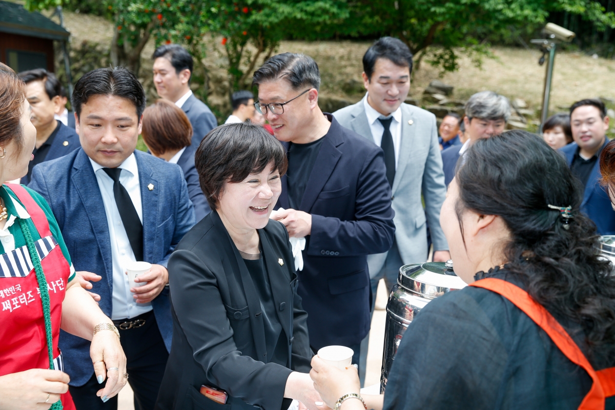 20240606-070[_P7U4743-1-제68회 현충일 박정희대통령 생가 추념.jpg