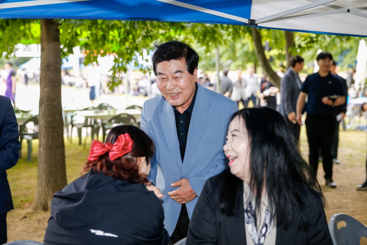 20240608-025[_P7U4895-1-북한 이탈 주민과 함께하는 소통과 화합 한마당.jpg
