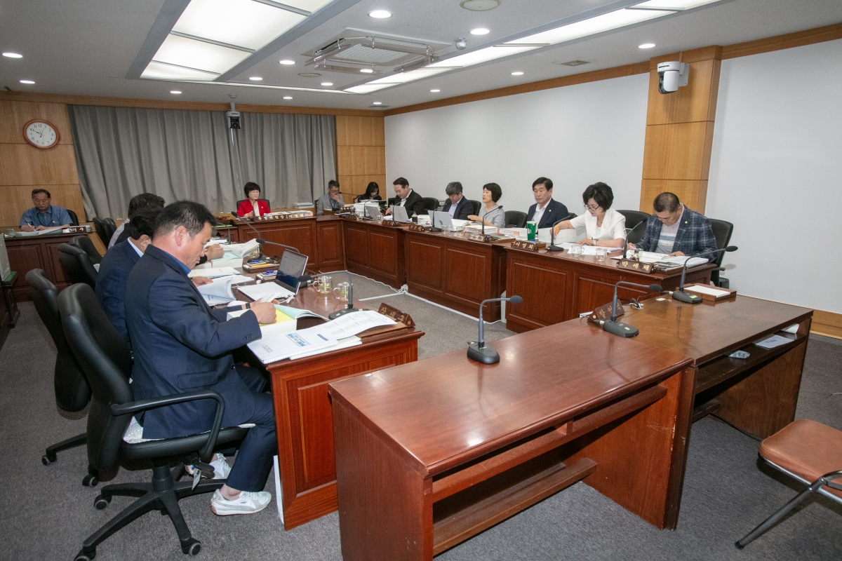 20240610-036[IMG_2281-제277회 제1차 정례회 예산결산특별위원회 2023회계연도 세입·세출 결산승인안 심사활동.jpg