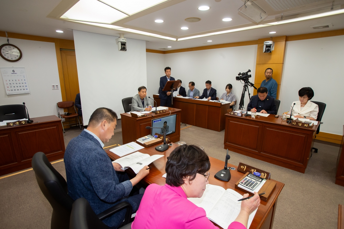 20240612-011[_P7U5111-제277회 제1차 정례회 의회운영위원회 소관 2024년도 행정사무감사 활동.jpg