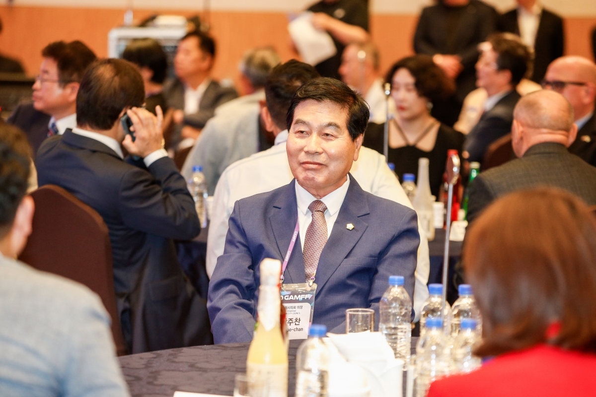 20240615-058[_P7U5673-1-2024 경상북도 국제 AI·메타버스 영화제 리셉션.jpg