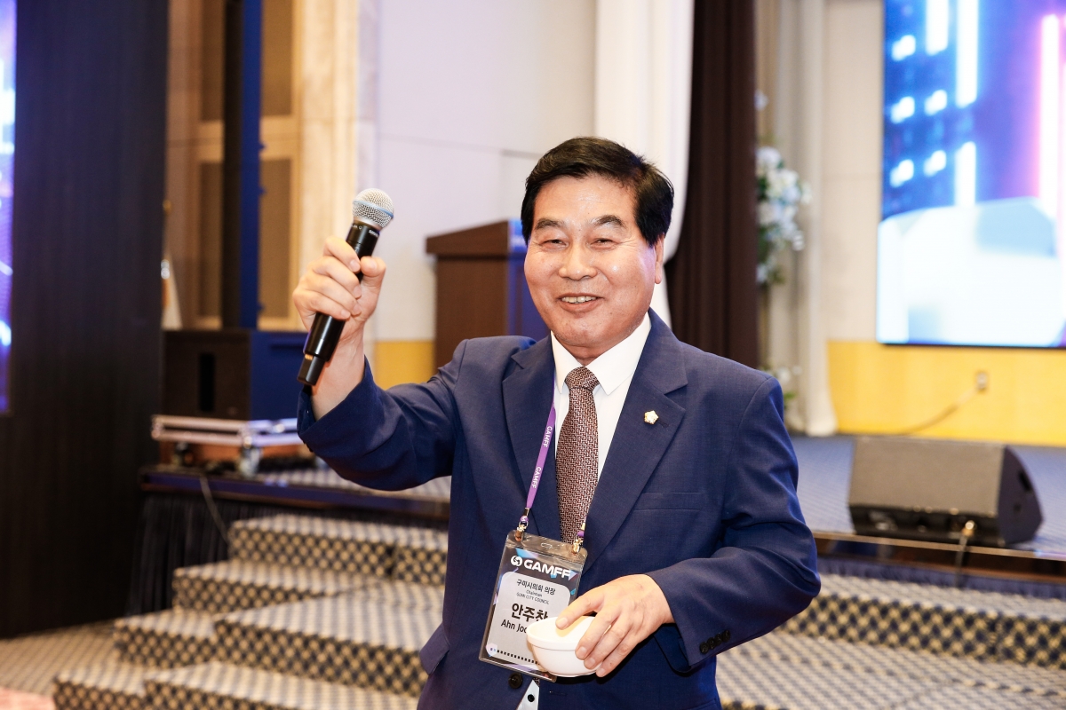 20240615-070[_P7U5711-2-2024 경상북도 국제 AI·메타버스 영화제 리셉션.jpg