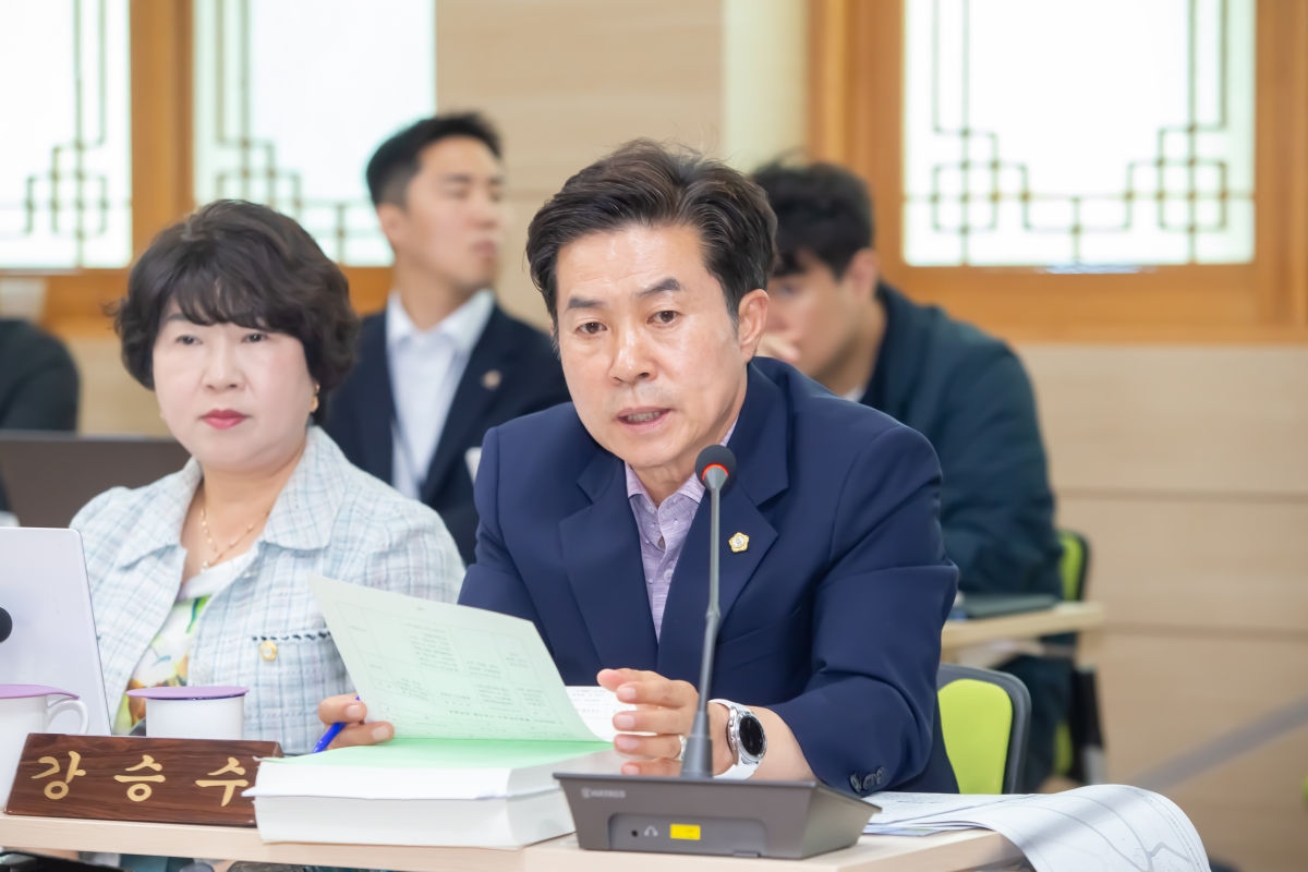 20240618-019[_P7U6021-제277회 제1차 정례회 산업건설위원회 선산출장소 2024년도 행정사무감사 활동.jpg