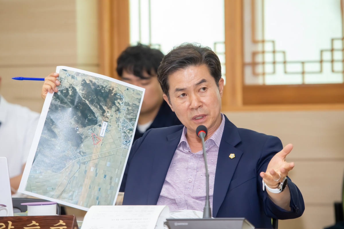 20240618-035[_P7U6072-제277회 제1차 정례회 산업건설위원회 선산출장소 2024년도 행정사무감사 활동.jpg