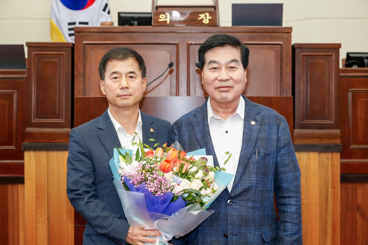 20240624-108[_P7U6687-1-김차병 의회사무국장 퇴임식.jpg