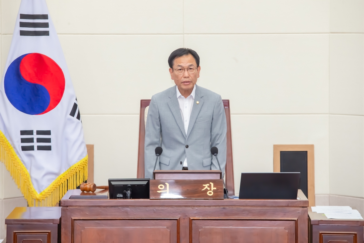 20240704-002[_P7U7603-제278회 임시회 제2차 본회의시 각 상임위원장 선거.jpg