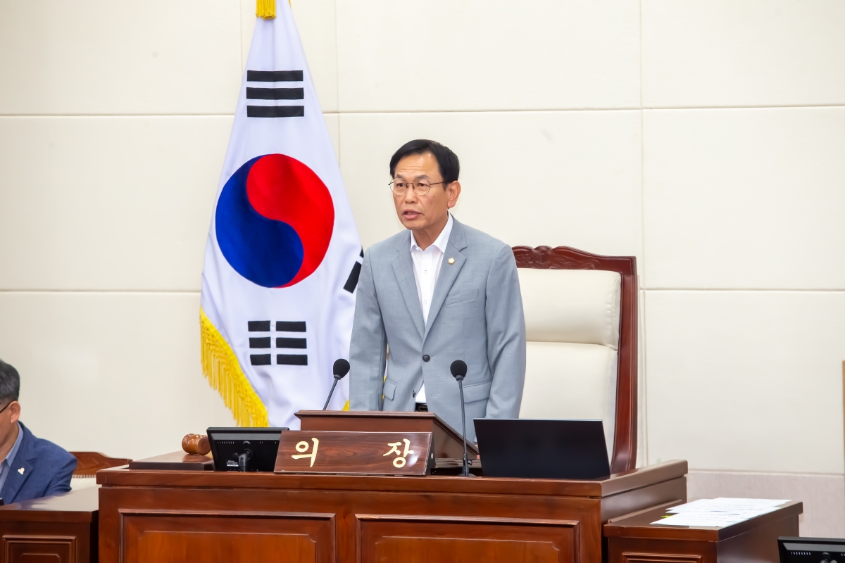 20240704-003[_P7U7607-제278회 임시회 제2차 본회의시 각 상임위원장 선거.jpg