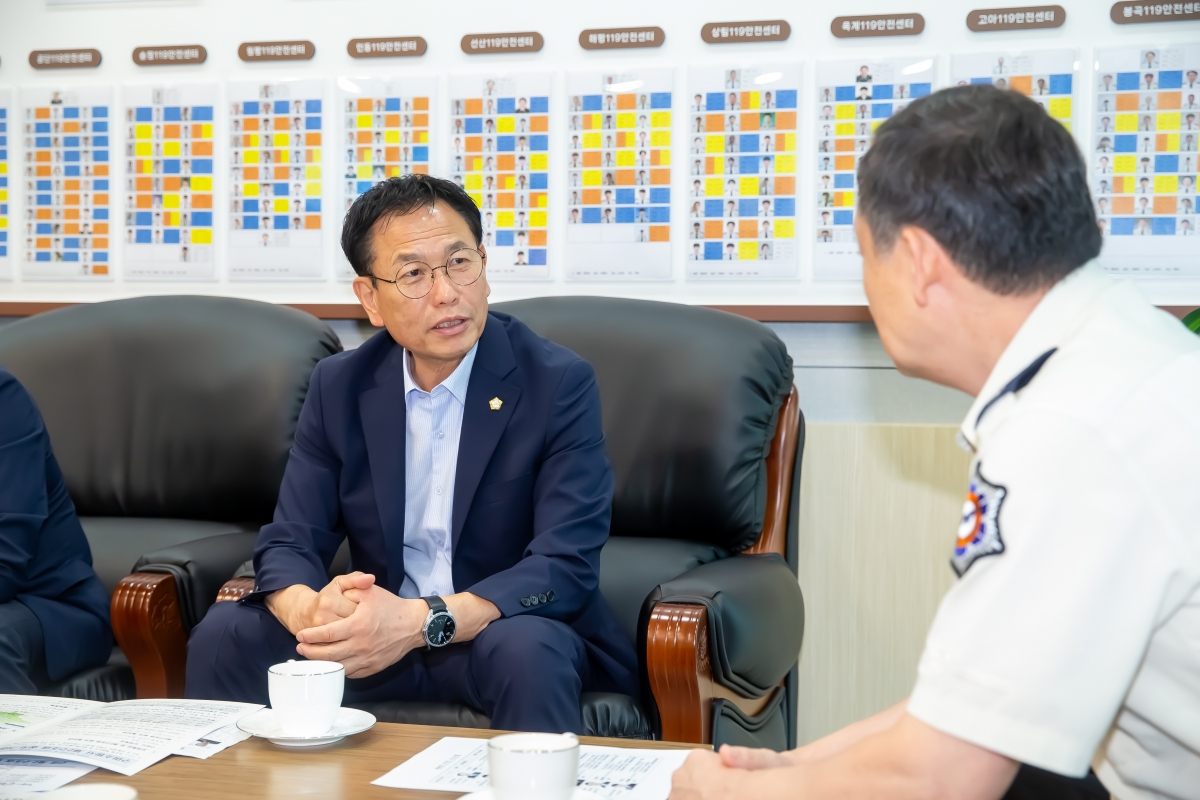 20240709-008[_P7U8241-제9대 후반기 의장단 및 상임위원장 구미소방서 방문.jpg
