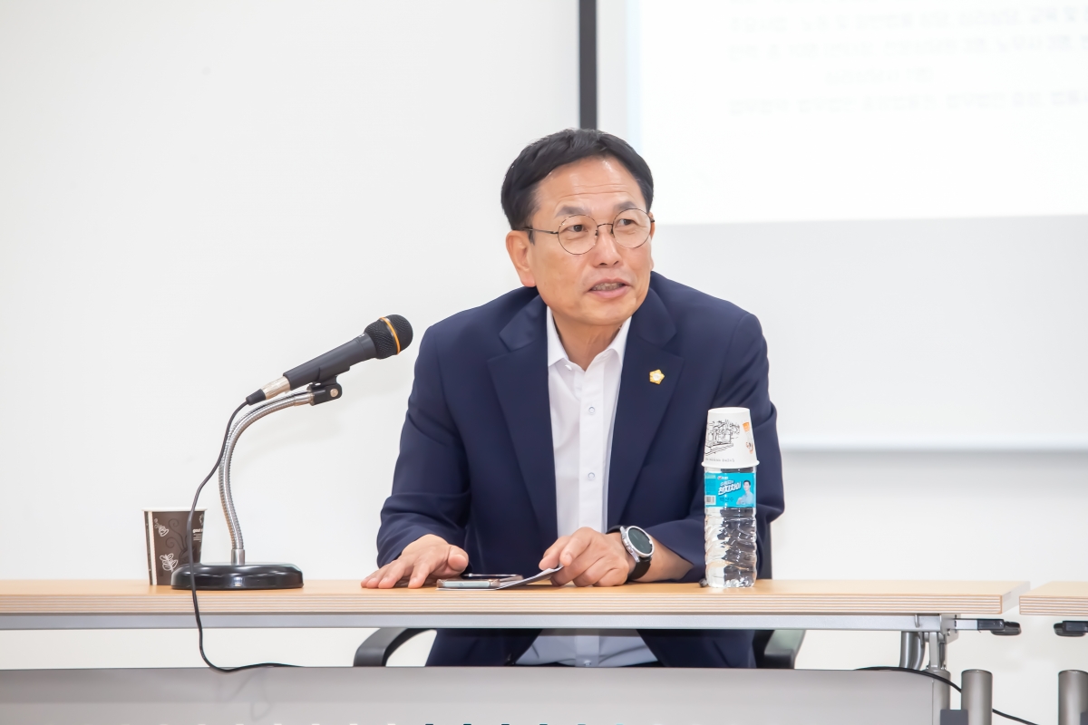 20240708-051[_P7U7992-제9대 후반기 의장단 및 상임위원장 한국노총 구미지부 방문.jpg