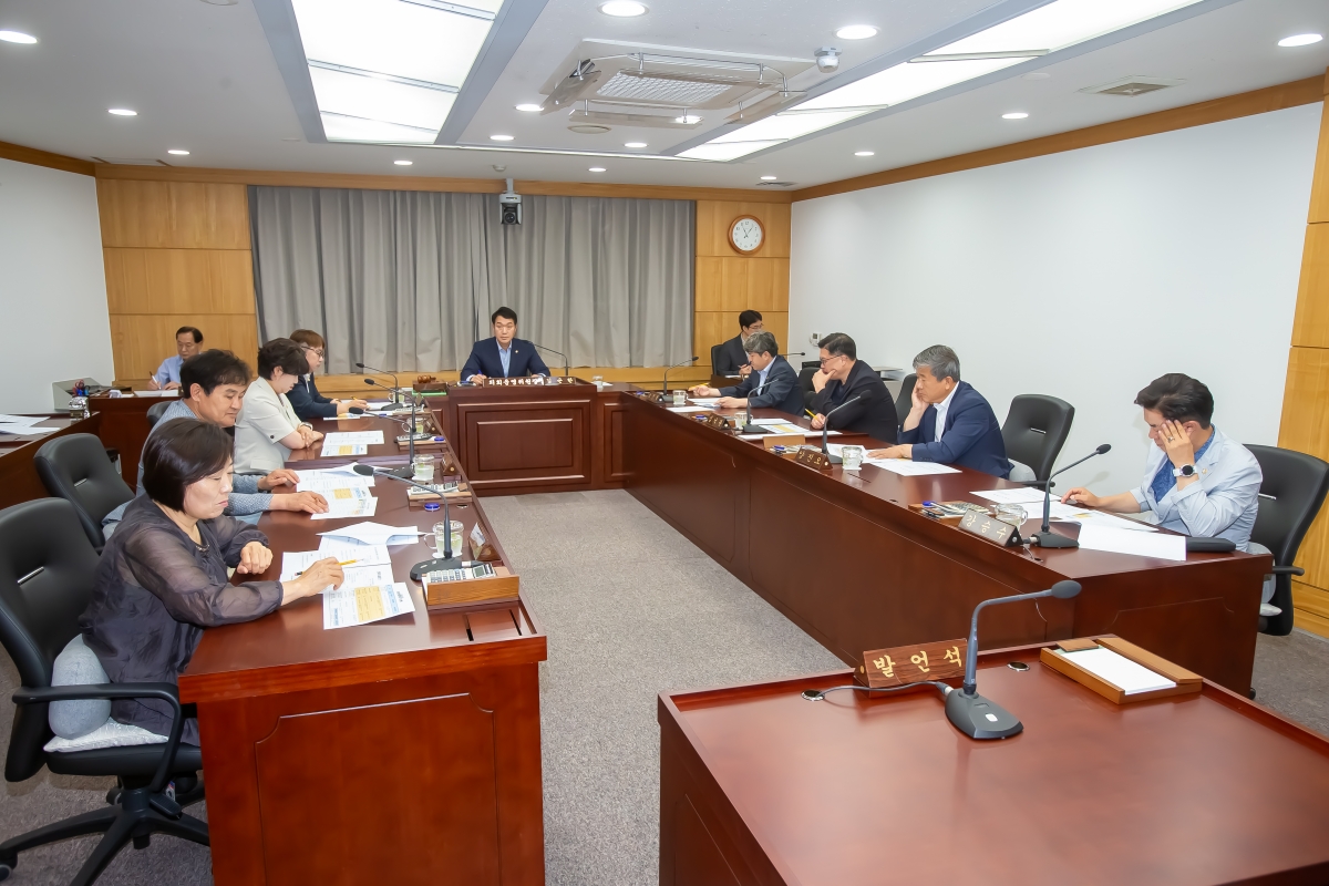20240716-004[_P7U8642-폐회중 의회운영위원회 활동.jpg