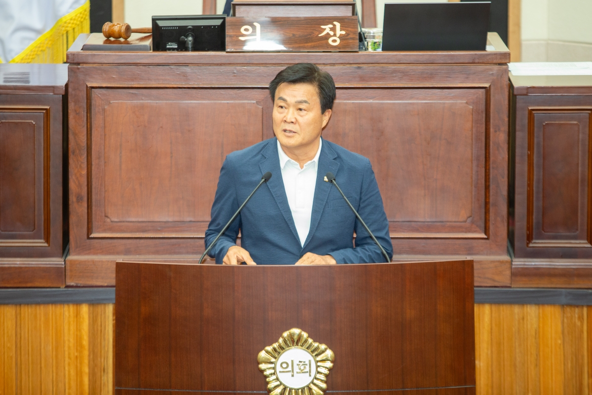20240724-037[_P7U9402-제279회 임시회 임시회 제1차 본회의시 김영태 의원 5분 자유발언.jpg