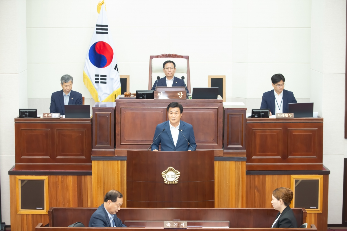 20240724-038[_P7U9406-제279회 임시회 임시회 제1차 본회의시 김영태 의원 5분 자유발언.jpg