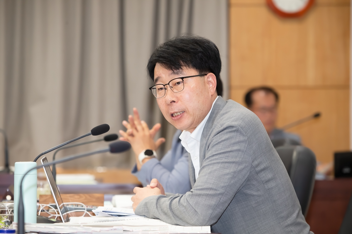 20240725-030[_P7U9730-제279회 임시회 산업건설위원회 2024년도 제1회 추가경정예산안 및 기금운용계획변경안 예비심사활동.jpg
