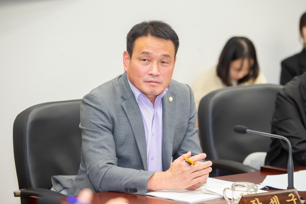 20240724-083[_P7U9563-제279회 임시회 제1차 산업건설위원회 조례안 활동.jpg