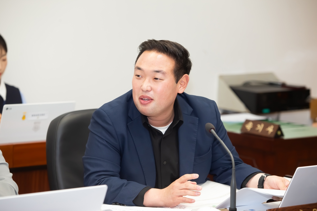 20240725-025[_P7U9821-제279회 임시회 산업건설위원회 2024년도 제1회 추가경정예산안 및 기금운용계획변경안 예비심사활동.jpg