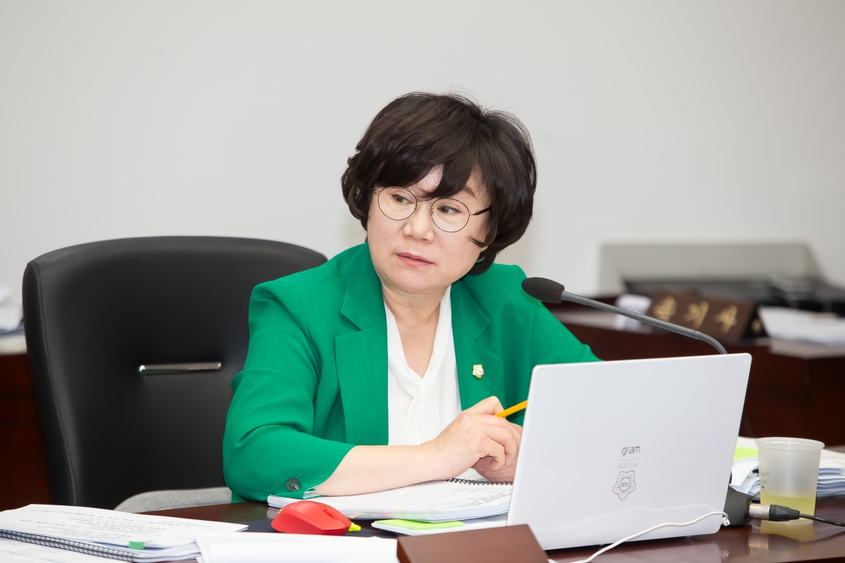 20240725-049[_P7U9785-제279회 임시회 문화환경위원회 2024년도 제1회 추가경정예산안 및 기금운용계획변경안 예비심사활동.jpg
