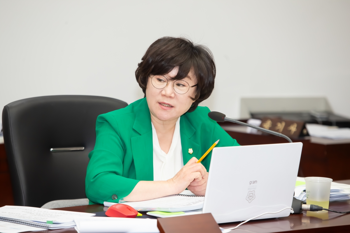 20240725-050[_P7U9787-제279회 임시회 문화환경위원회 2024년도 제1회 추가경정예산안 및 기금운용계획변경안 예비심사활동.jpg