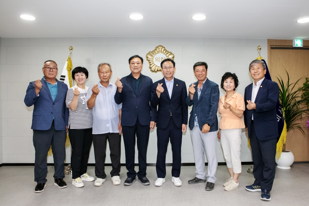 20240725-053[IMG_2801-구미시 이통장협의회장 일행 의장실 방문.jpg