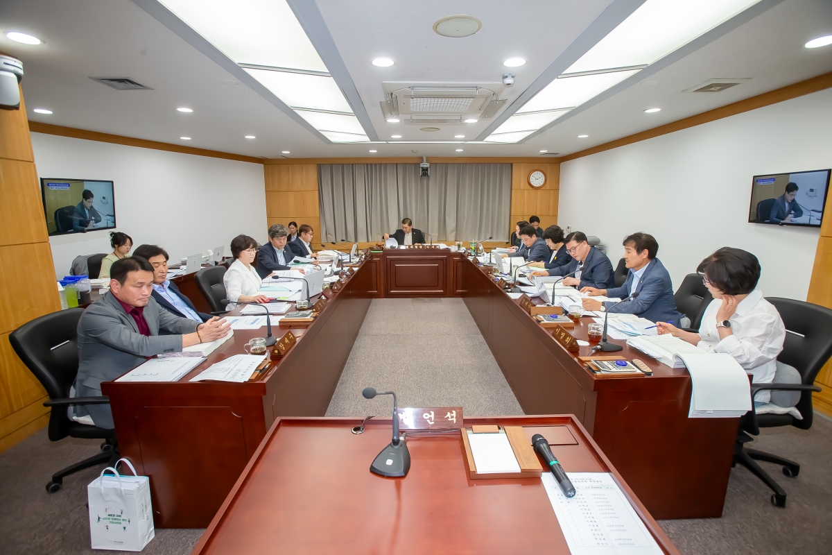 20240729-005[_P7U0027-제279회 임시회 예산결산특별위원회 2024년도 제1회 추가경정예산안 및 기금운용계획변경안 심사활동.jpg