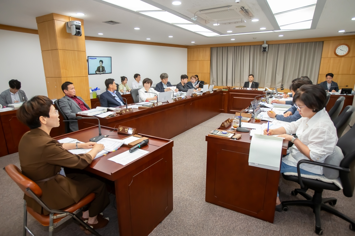 20240729-012[_P7U0071-제279회 임시회 예산결산특별위원회 2024년도 제1회 추가경정예산안 및 기금운용계획변경안 심사활동.jpg