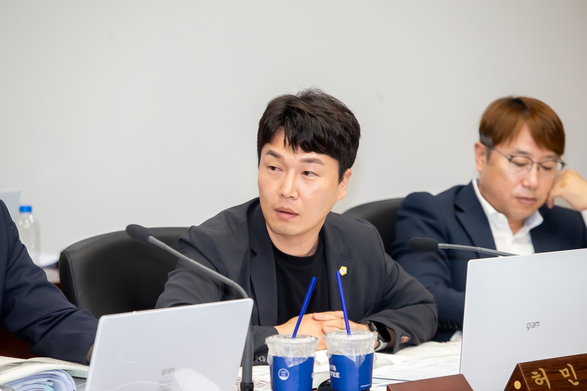 20240729-042[_P7U0188-제279회 임시회 예산결산특별위원회 2024년도 제1회 추가경정예산안 및 기금운용계획변경안 심사활동.jpg