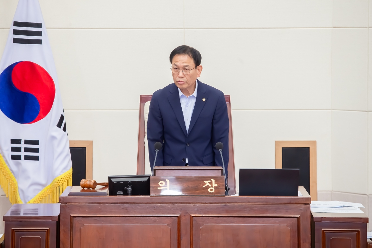 20240731-031[_P7U0271-제279회 임시회 제2차 본회의시 박교상 의장 회의주재.jpg