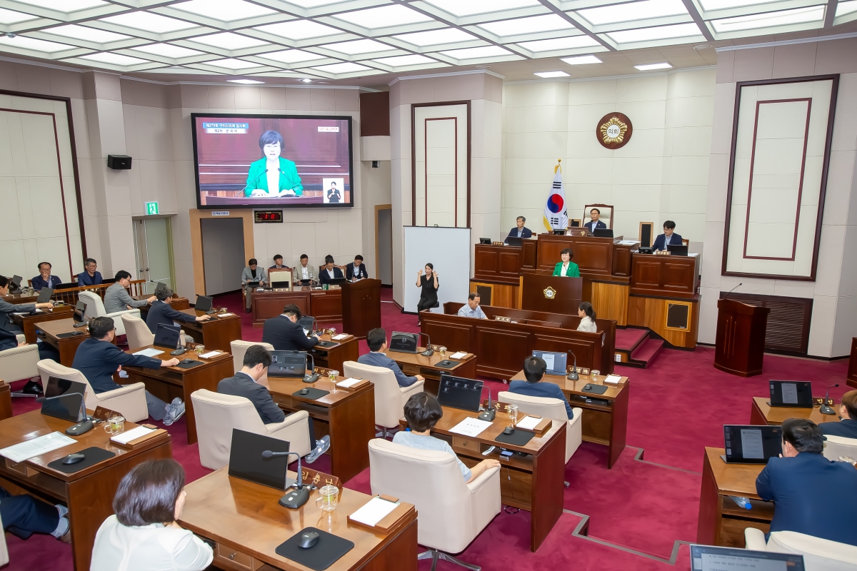 20240731-023[_P7U0237-제279회 임시회 제2차 본회의시 이정희 의원 5분 자유발언.jpg