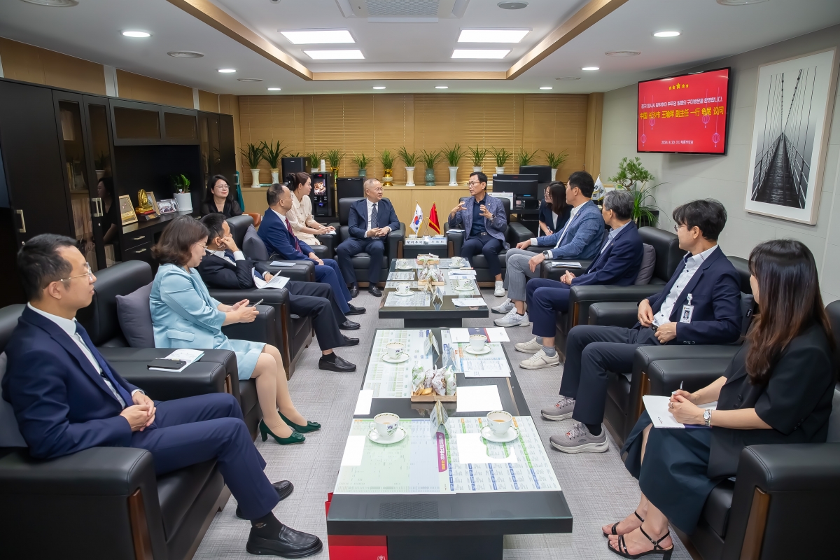20240820-035[_P7U0944-중국 창사시 왕위후이 부주임 일행 방문.jpg