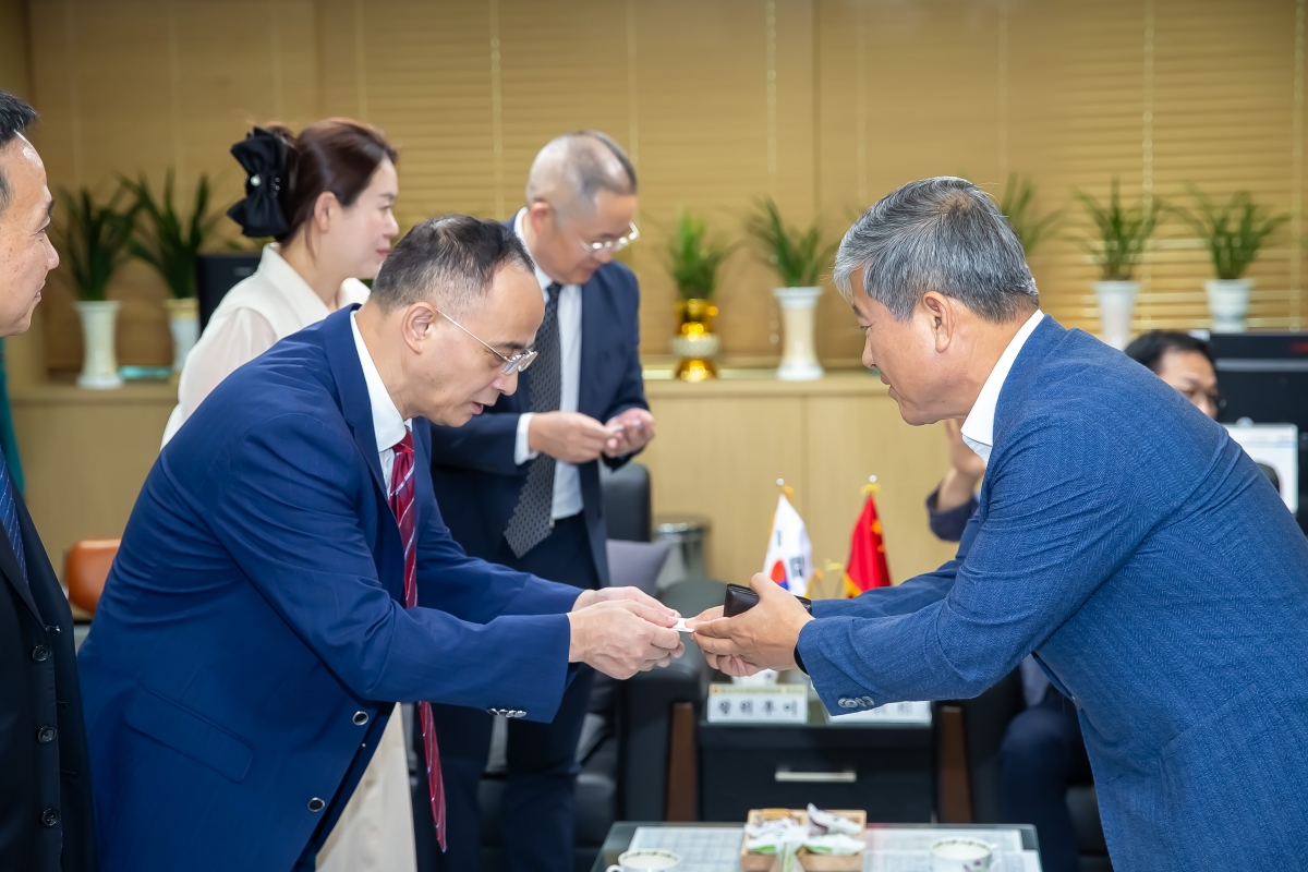 20240820-038[_P7U0954-중국 창사시 왕위후이 부주임 일행 방문.jpg