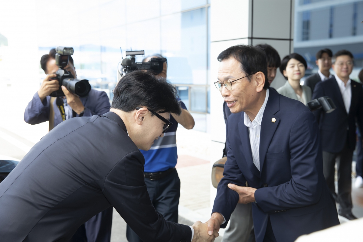 20240903-007[_P7U2332-한동훈 국민의힘 당대표 주)원익QnC 기업체 방문 간담회_1.jpg