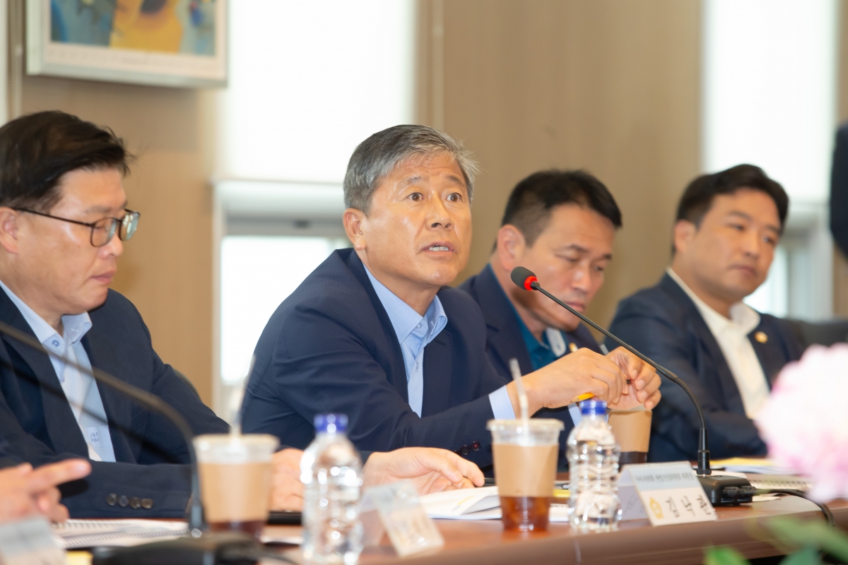 20240906-013[_P7U3318-제280회 임시회 산업건설위원회 구미전자정보기술원 현장방문.jpg