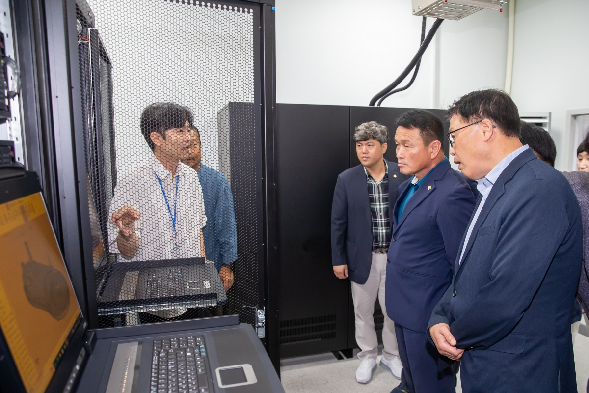 20240906-037[_P7U3426-제280회 임시회 산업건설위원회 구미전자정보기술원 현장방문.jpg