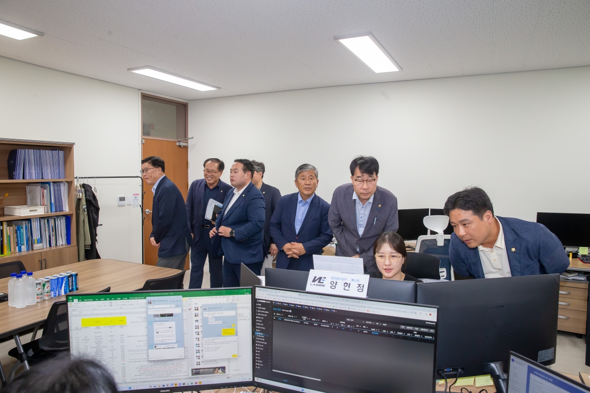 20240906-049[_P7U3469-제280회 임시회 산업건설위원회 국립금오공과대학교 벤처창업관 현장방문.jpg