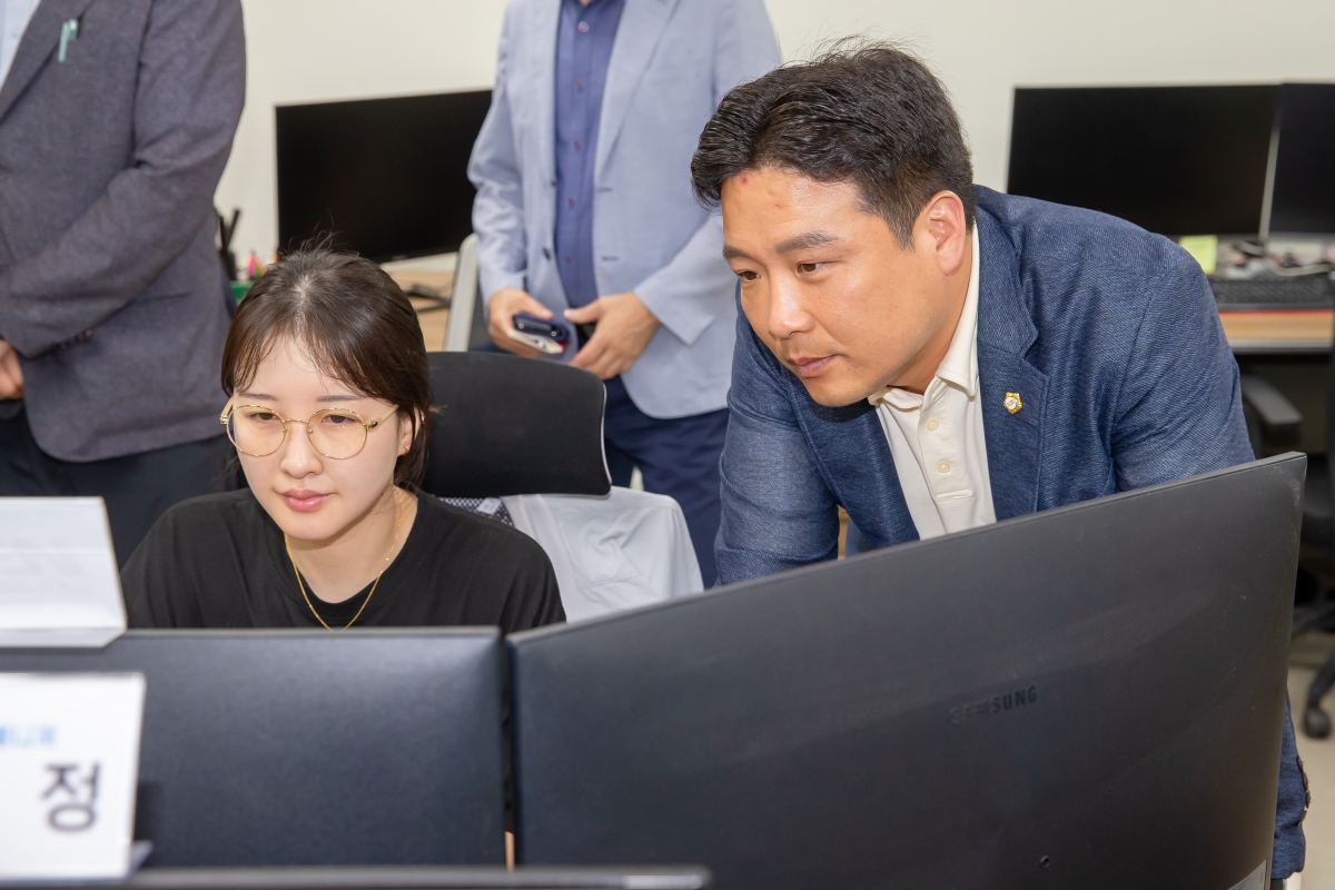 20240906-050[_P7U3470-제280회 임시회 산업건설위원회 국립금오공과대학교 벤처창업관 현장방문.jpg